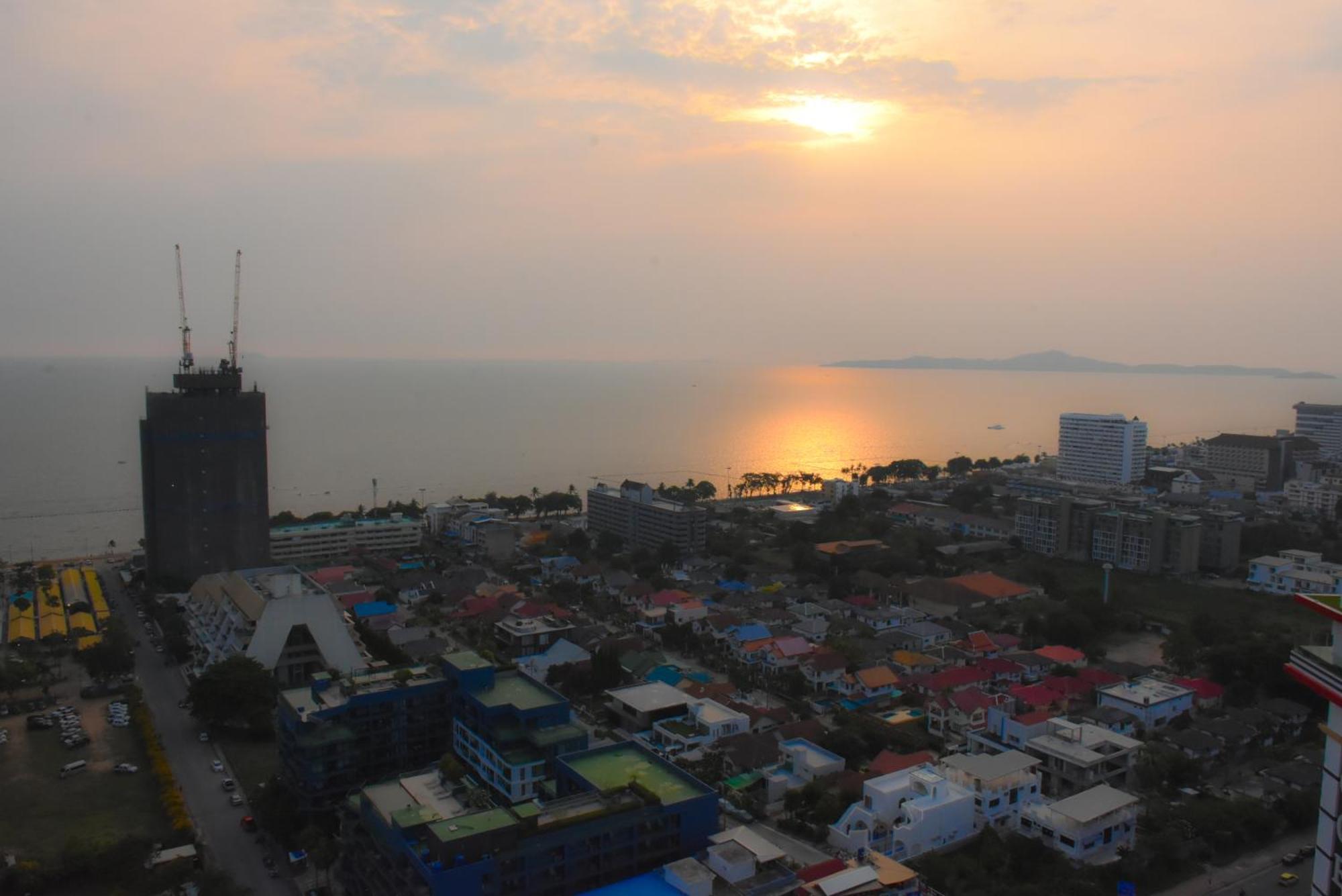 Dusit Grand Condo View Jomtien Beach Kamer foto